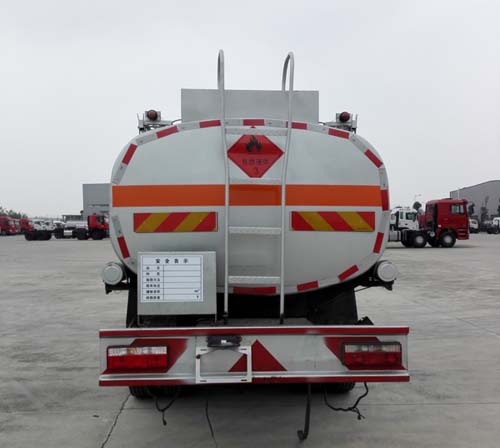 8���͹�܇(ch��)��β���DƬ