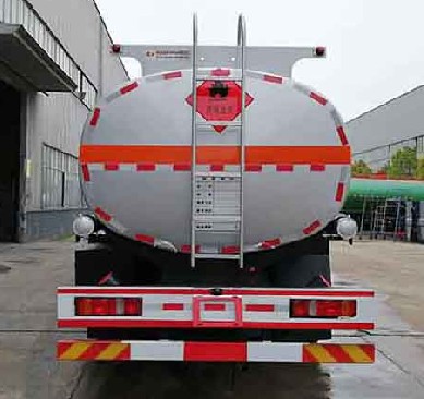 國(guó)六重汽汕德卡前四后八油罐車 國(guó)六重汽汕德卡前四后八油罐車