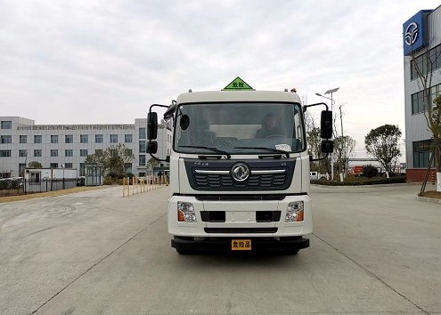 ��������|�L(f��ng)���\�w�C(j��)����܇�෽λ�DƬ