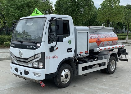 ��(gu��)���|�L(f��ng)�������{(l��n)�Ƽ���܇�෽λ�DƬ