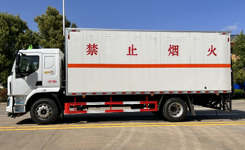 �|�L(f��ng)�����Θ�Σ�U(xi��n)Ʒ��ʽ�\(y��n)ݔ܇