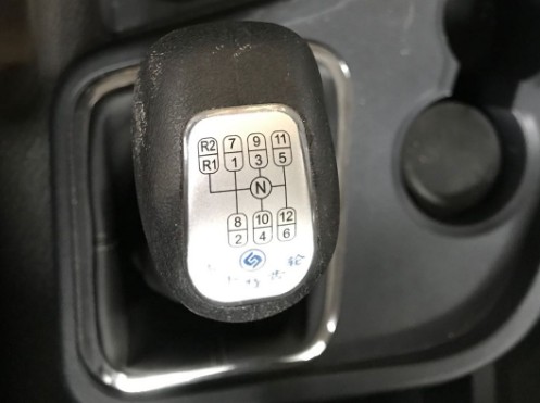 �����������ǰ�ĺ��ƽ���\ݔ܇