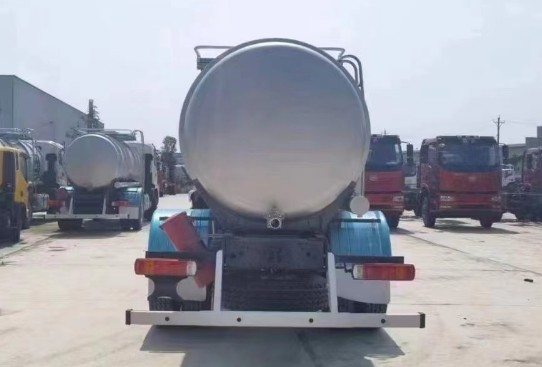 ����W��10��ʳƷ��(j��)���P��\(y��n)ˮ܇(ch��)