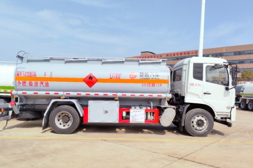 �����|�L(f��ng)���\12.65���͹�܇_CSC5180GJYD6A�ͼ���܇