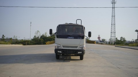 5.8�����������s����܇_�P���L(f��ng)��KLF5040ZYSJ6�͉��sʽ����܇