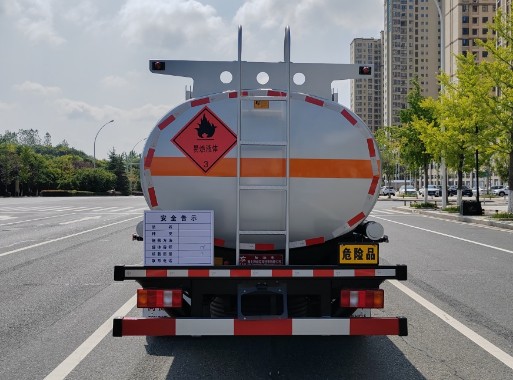 重汽豪沃10方加油車_重汽豪沃8噸加油車_專威牌HTW5127GJYZ6Q型加油車 重汽豪沃10方加油車_重汽豪沃8噸加油車_專威牌HTW5127GJYZ6Q型加油車