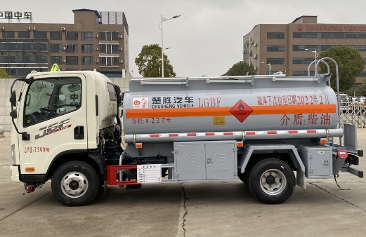 解放4.2方油罐車_楚勝牌CSC5070GJYC6A型加油車 解放4.2方油罐車_楚勝牌CSC5070GJYC6A型加油車